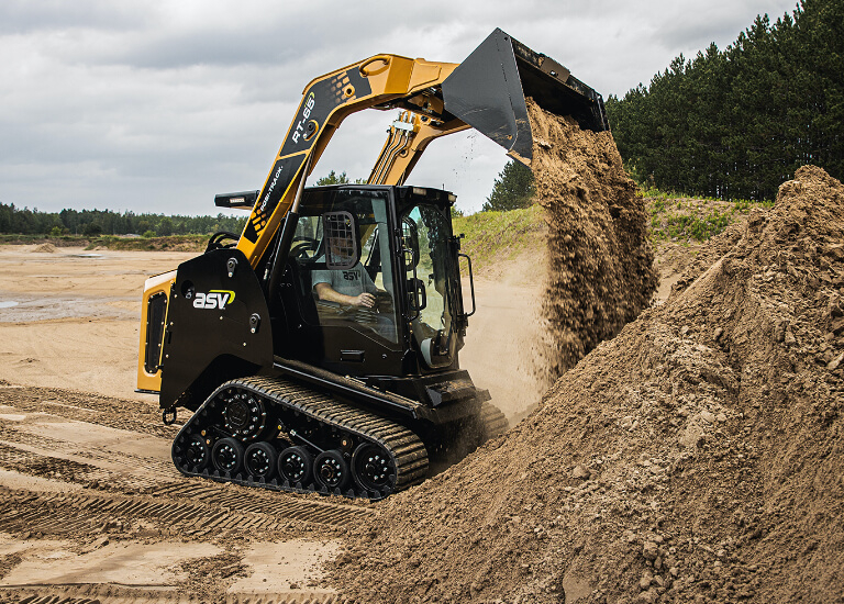 RT-65 MAX-Series Compact Track Loader Dumping