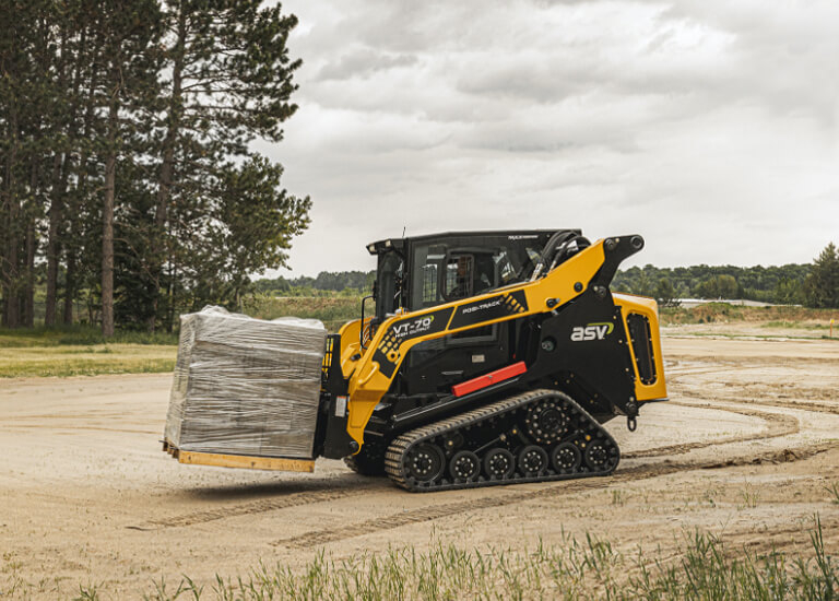 MAX-Series VT-70 Compact Track Loader High Output Hauling Blocks